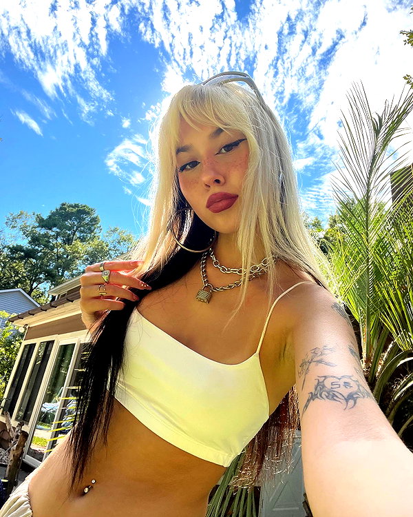 melislie instagram image archive image