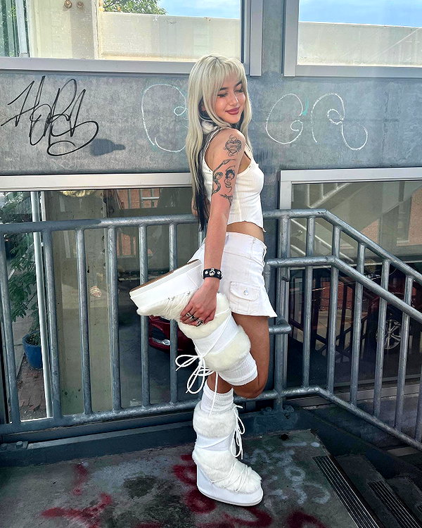 melislie instagram image archive image