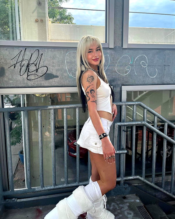melislie instagram image archive image