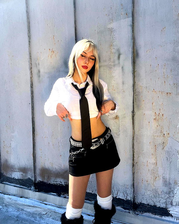 melislie instagram image archive image