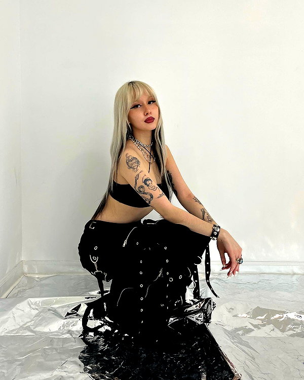 melislie instagram image archive image