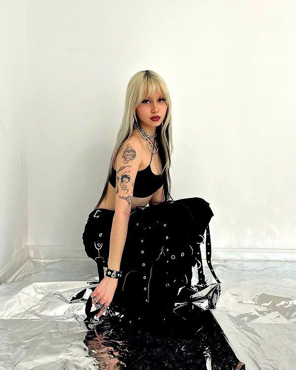 melislie instagram image archive image