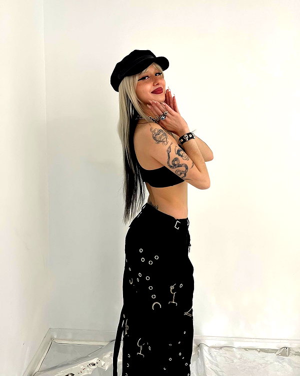 melislie instagram image archive image