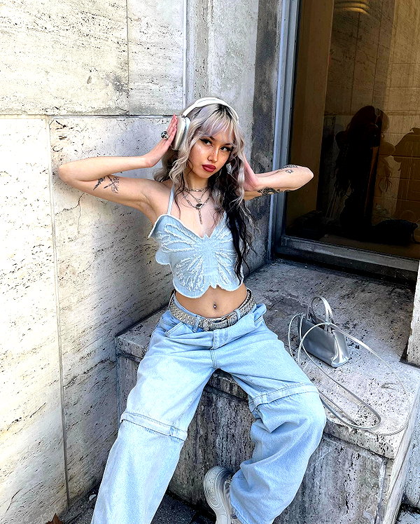 melislie instagram image archive image