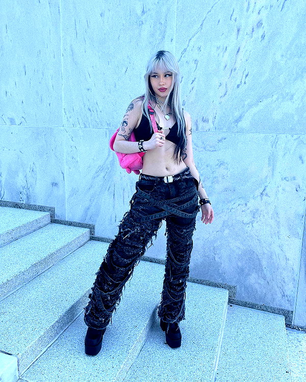 melislie instagram image archive image
