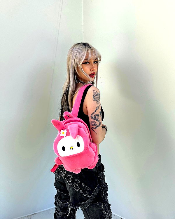 melislie instagram image archive image