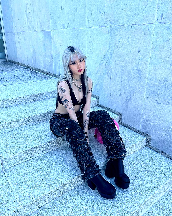 melislie instagram image archive image