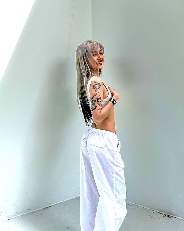 melislie instagram image archive image