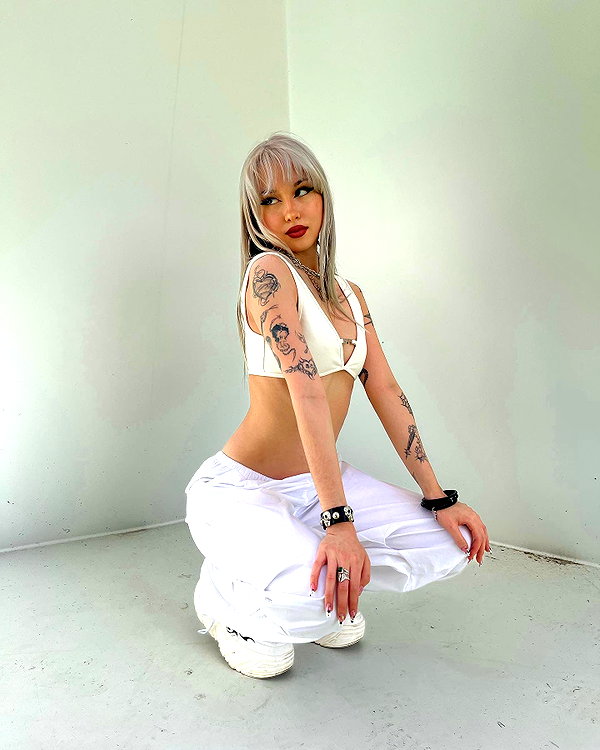 melislie instagram image archive image