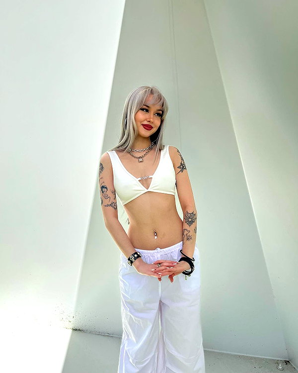 melislie instagram image archive image
