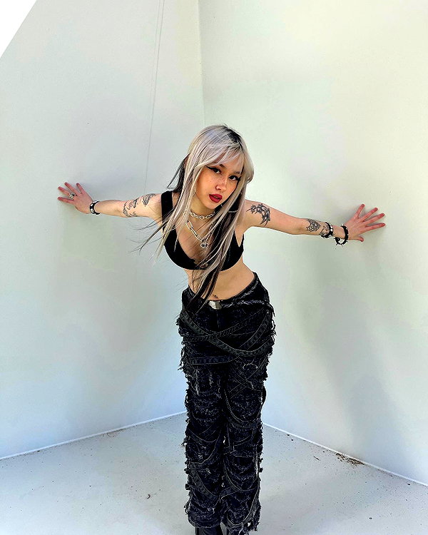 melislie instagram image archive image
