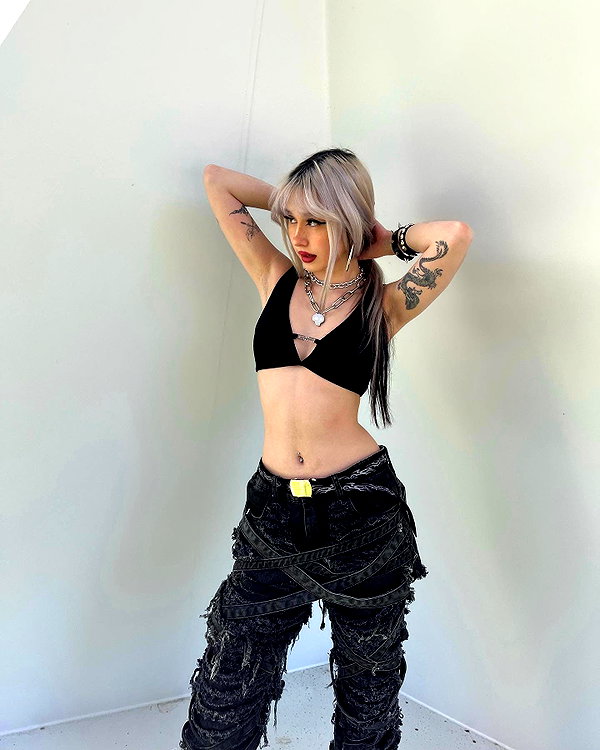 melislie instagram image archive image
