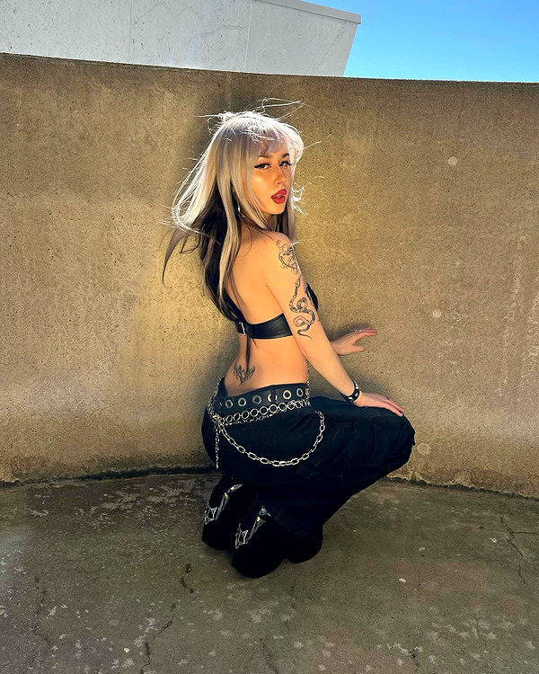 melislie instagram image archive image