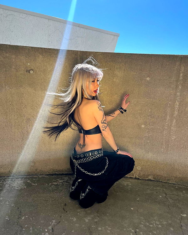 melislie instagram image archive image