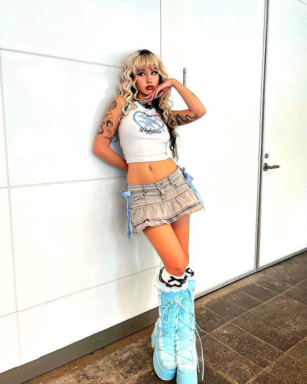 melislie instagram image archive image
