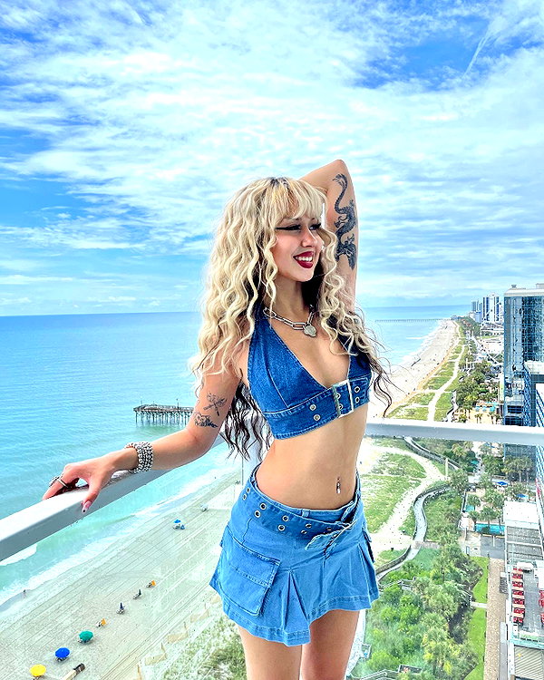 melislie instagram image archive image