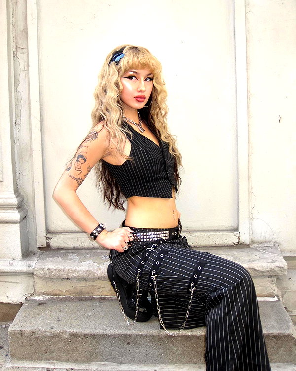 melislie instagram image archive image