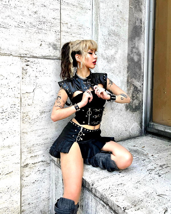 melislie instagram image archive image