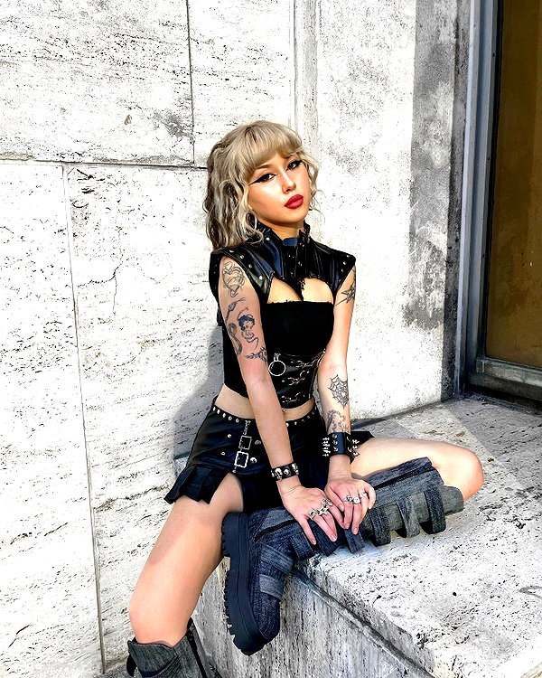 melislie instagram image archive image