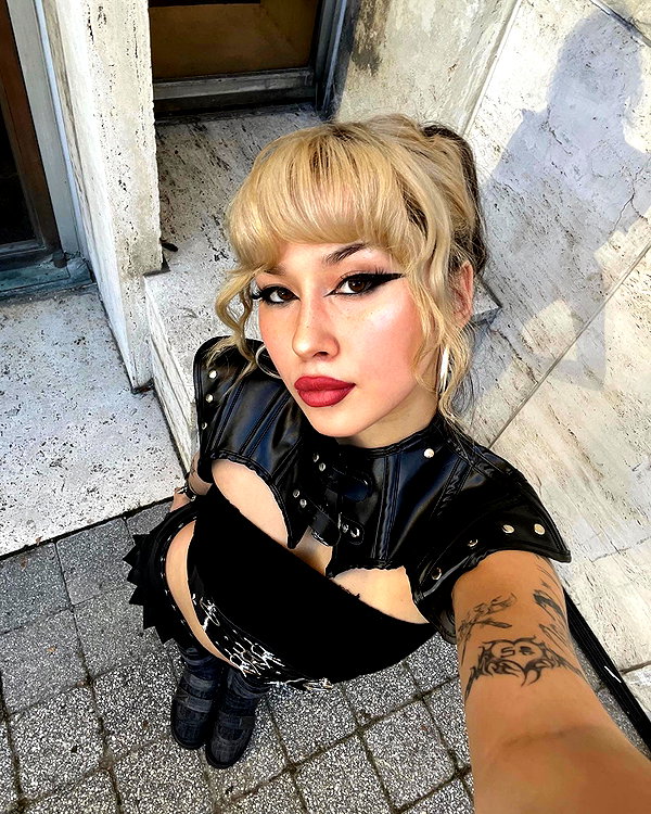 melislie instagram image archive image