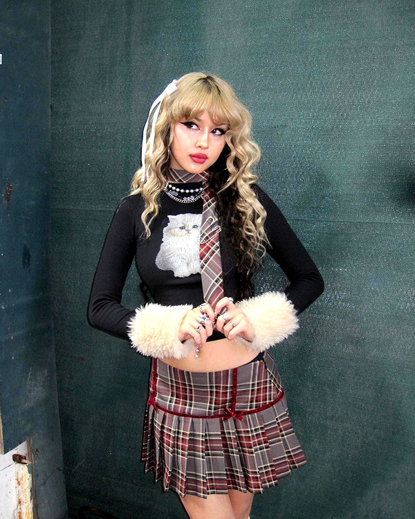 melislie instagram image archive image