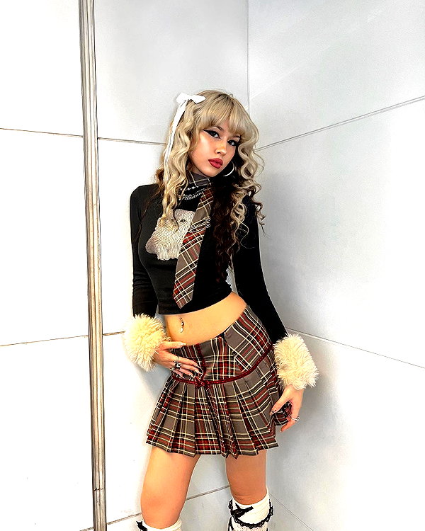 melislie instagram image archive image
