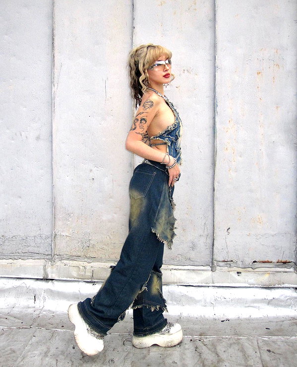 melislie instagram image archive image