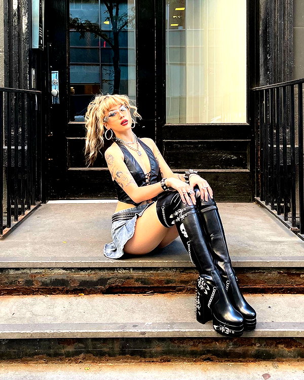 melislie instagram image archive image