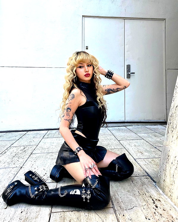 melislie instagram image archive image