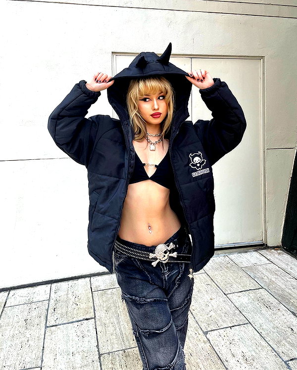 melislie instagram image archive image