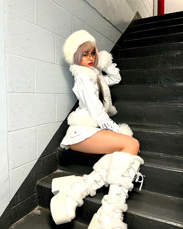 melislie instagram image archive image