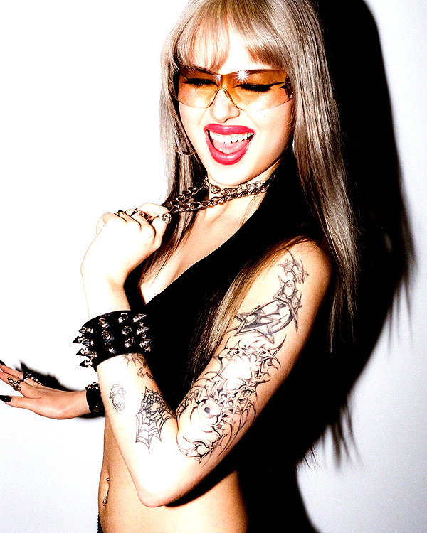 melislie instagram image archive image