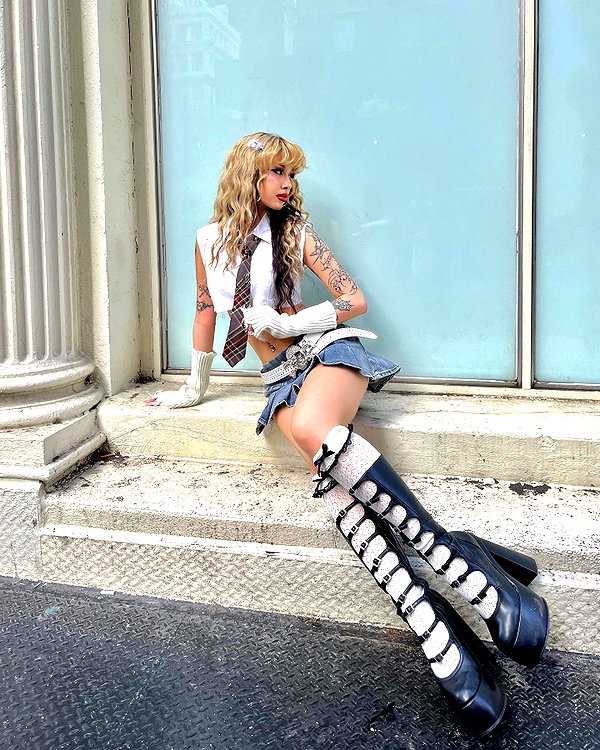 melislie instagram image archive image