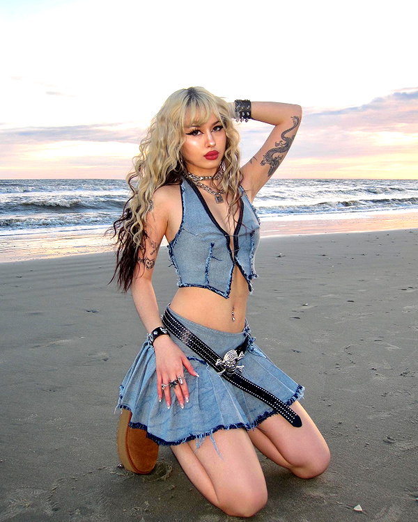 melislie instagram image archive image