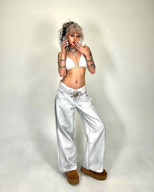 melislie instagram image archive image