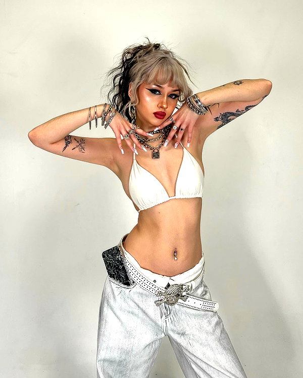 melislie instagram image archive image