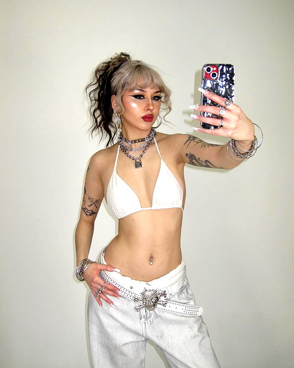 melislie instagram image archive image