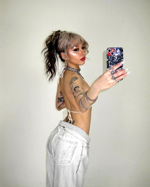 melislie instagram image archive image