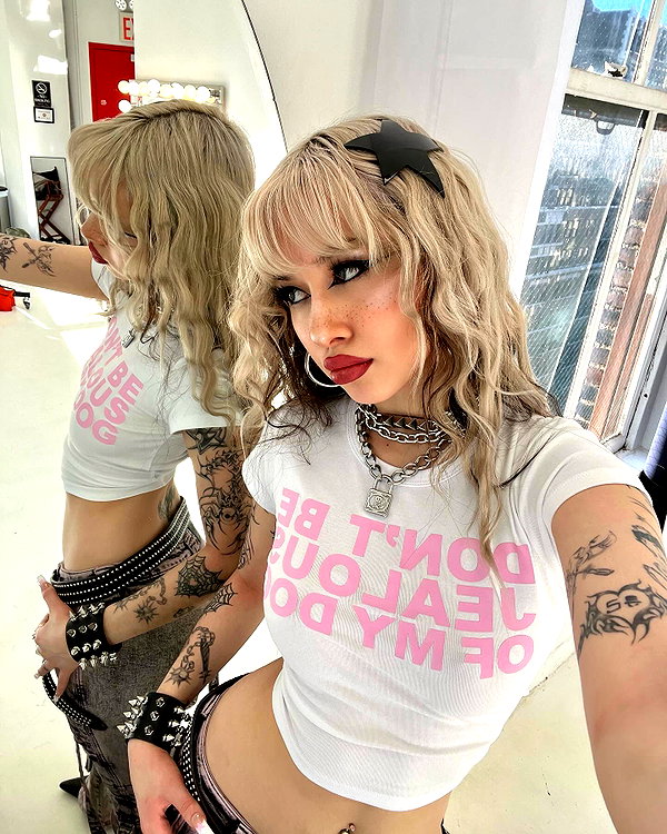 melislie instagram image archive image