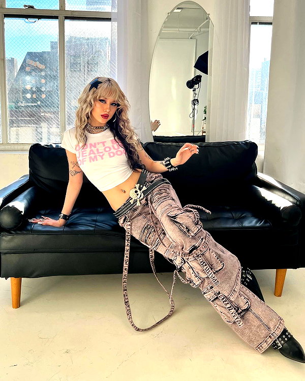 melislie instagram image archive image
