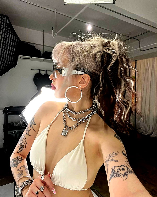 melislie instagram image archive image
