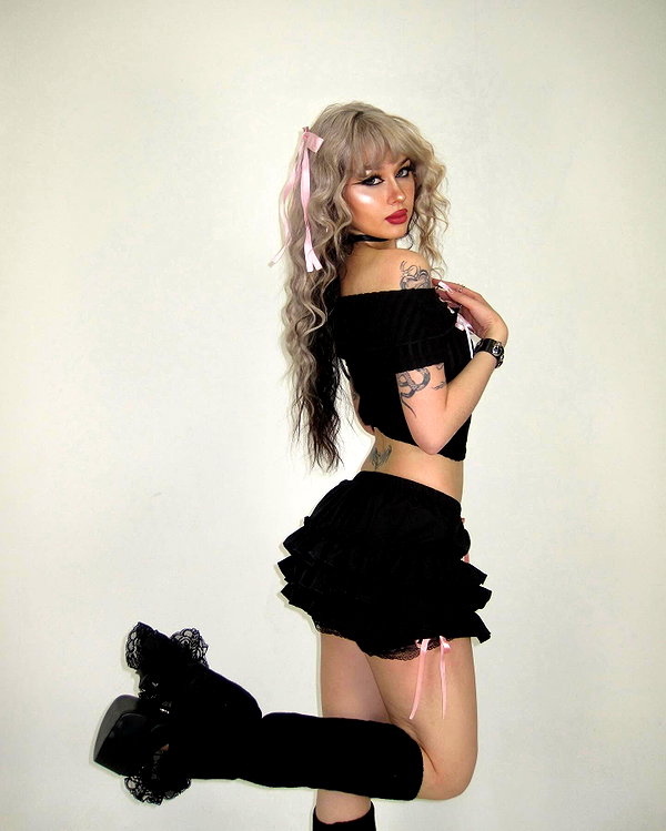 melislie instagram image archive image