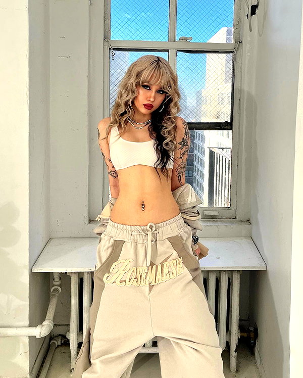 melislie instagram image archive image
