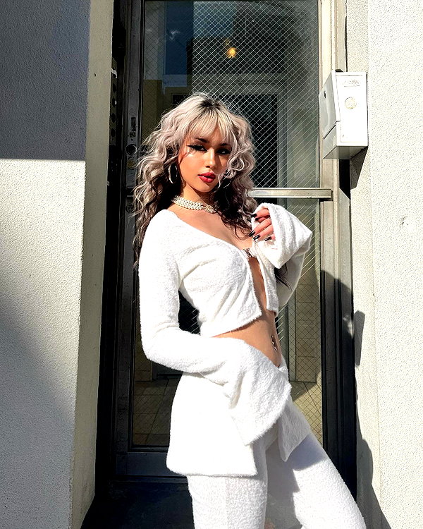 melislie instagram image archive image