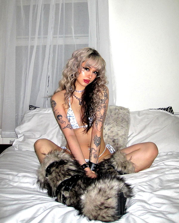 melislie instagram image archive image