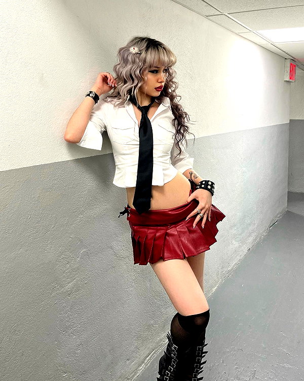 melislie instagram image archive image
