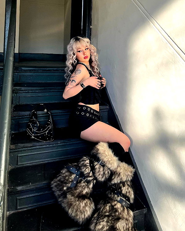 melislie instagram image archive image