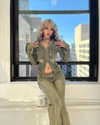 melislie Altpins Profile Picture