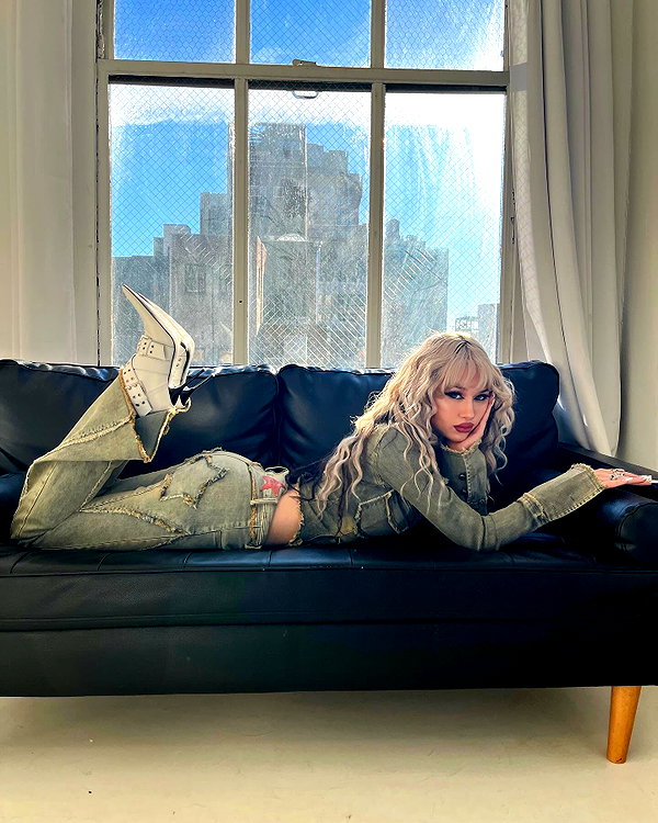 melislie instagram image archive image