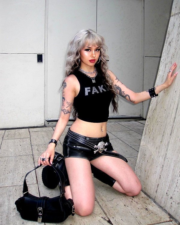 melislie instagram image archive image